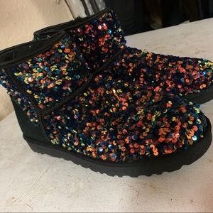Brand New Adorable Women’s Classic Mini Stellar Sequins Ugg Boots 12
